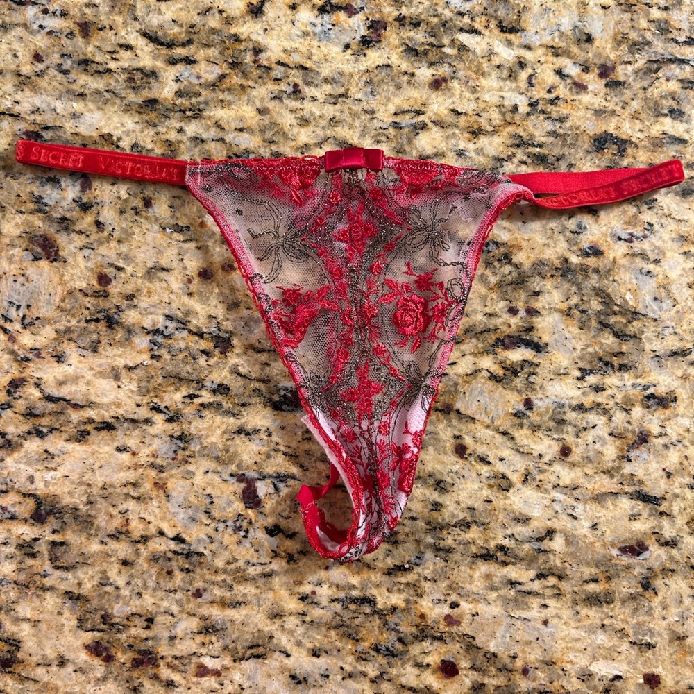 Victoria’s Secret V String